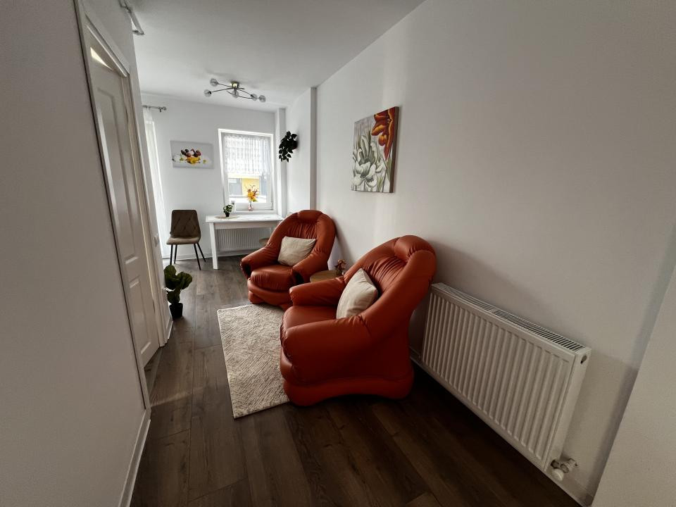 Apartament de 2 camere decomandate, 53 mp, parcare, zona Stejarului