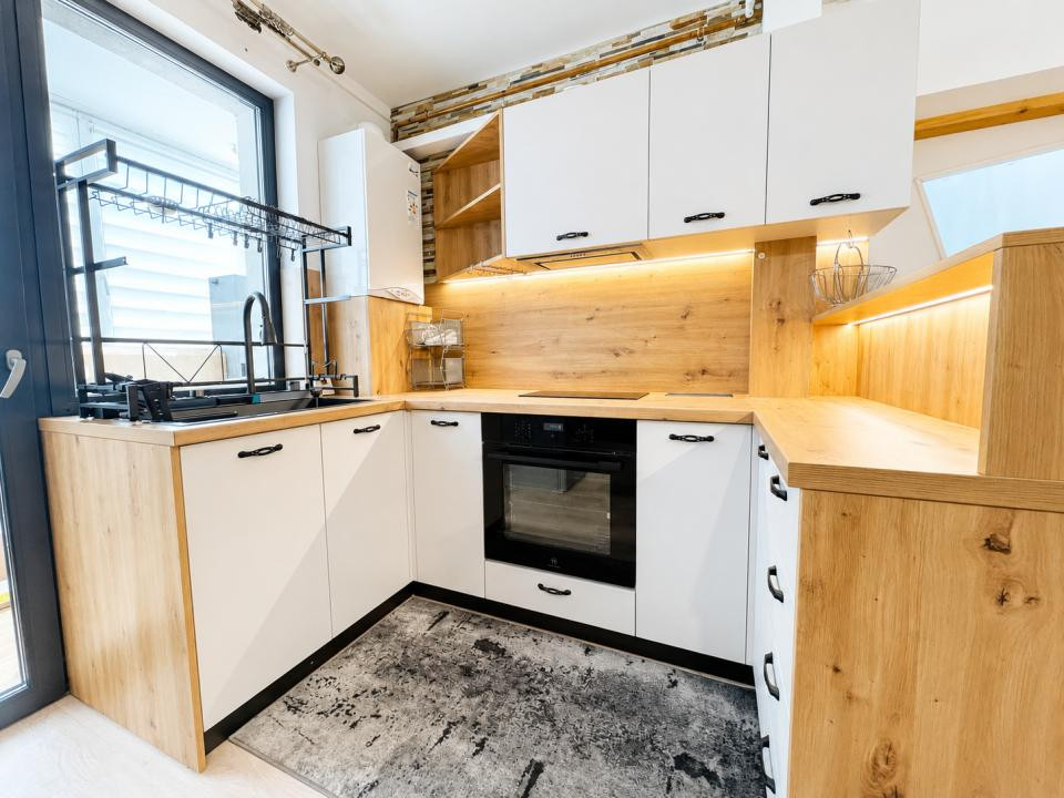 Apartament de 2 camere, 51 mp, parcare, zona Stejarului