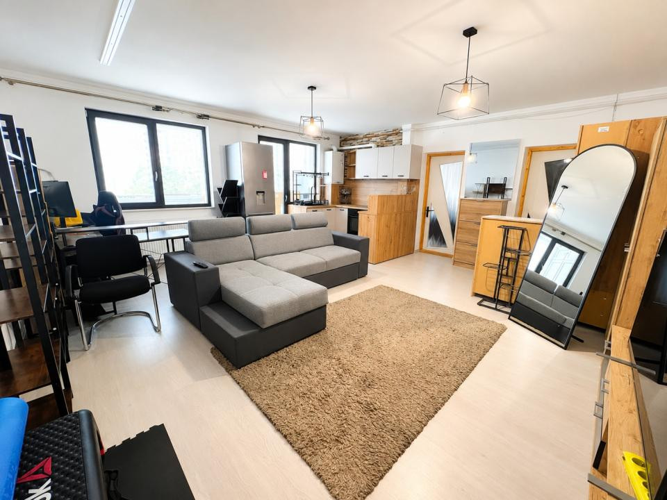 Apartament de 2 camere, 51 mp, parcare, zona Stejarului