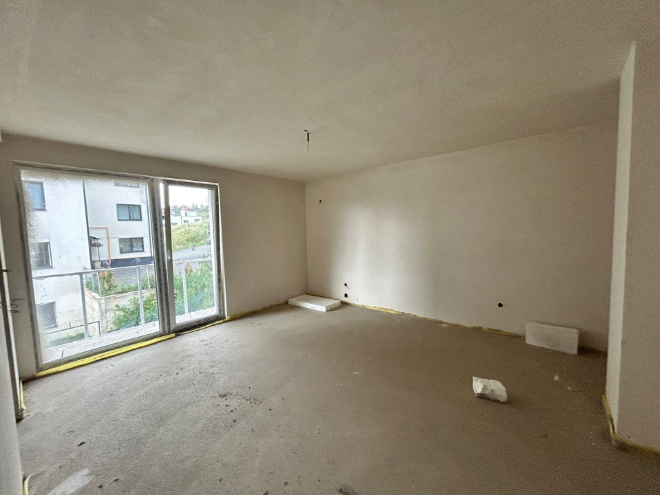 Apartament de o camera, 35mp,  zona Teilor