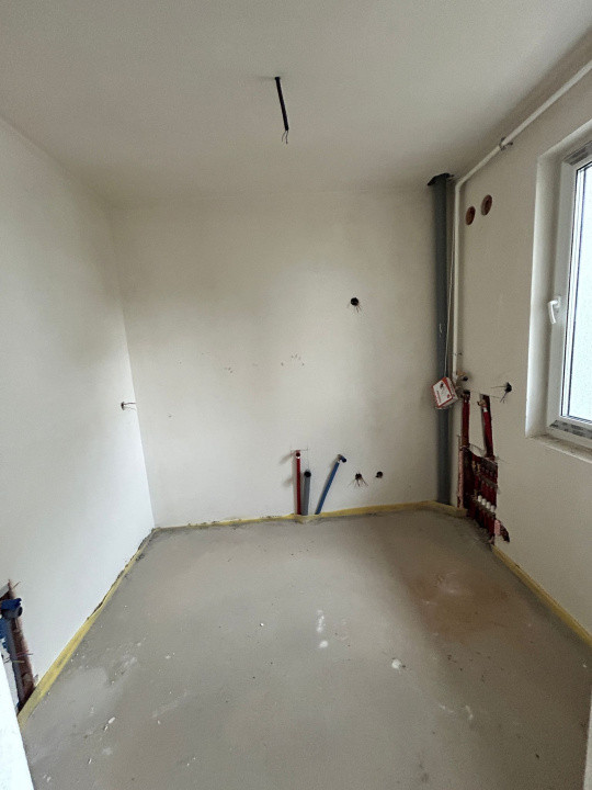 Apartament de o camera, 35mp,  zona Teilor