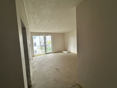 Apartament de o camera, 35mp,  zona Teilor