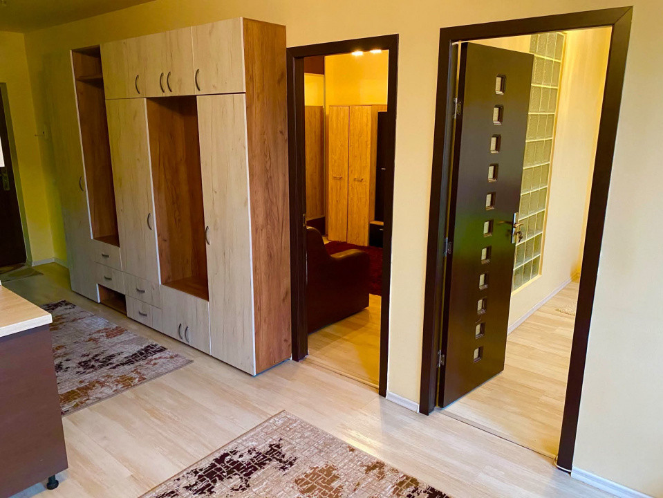APARTAMENT 3 CAMERE | ZONA IRIS | 62MP UTILI | 2600MP |