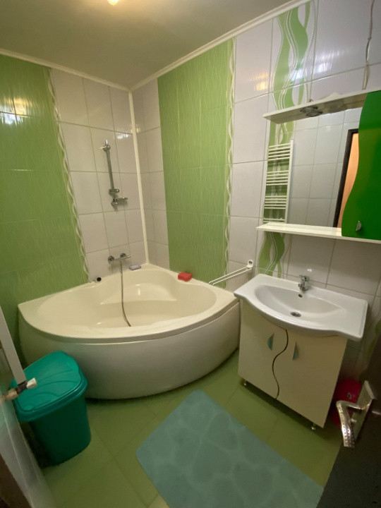 APARTAMENT 3 CAMERE | ZONA IRIS | 62MP UTILI | 2600MP |