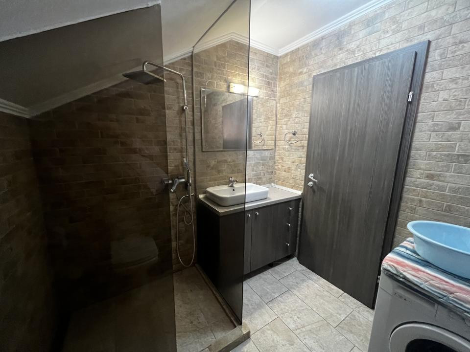 Apartament de 2 camere, 46 mp, 40 mp terasa, parcare, zona Parcului Poligon