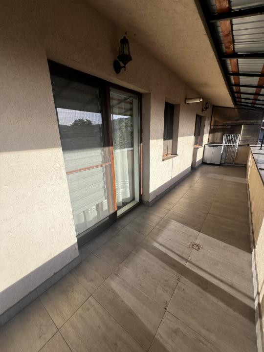 Apartament de 2 camere, 46 mp, 40 mp terasa, parcare, zona Parcului Poligon