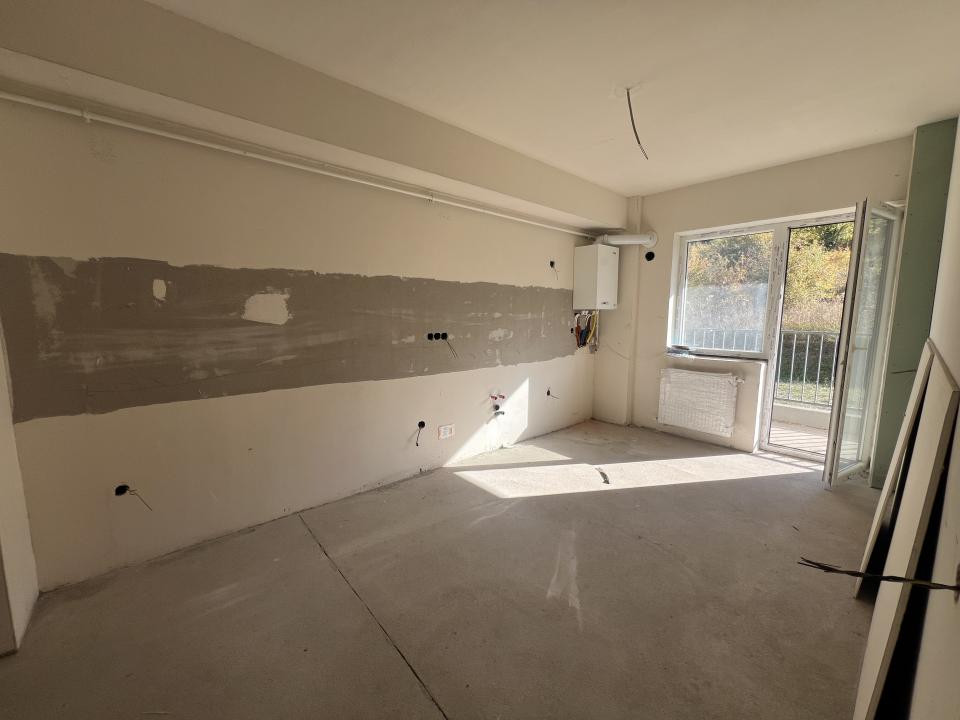 Apartament semifinisat de 3 camere, 63 mp, parcare subterana, Terra