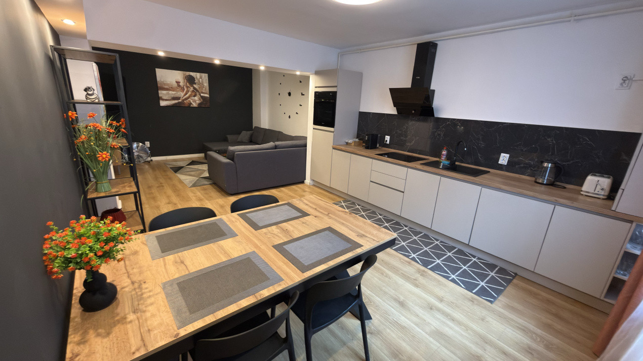 Apartament 2 Camere, Parcare, Gradina, Zona Teilor