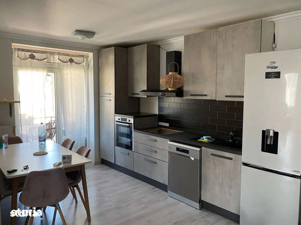 Apartament de 3 camere, 70 mp, parcare, zona Tineretului
