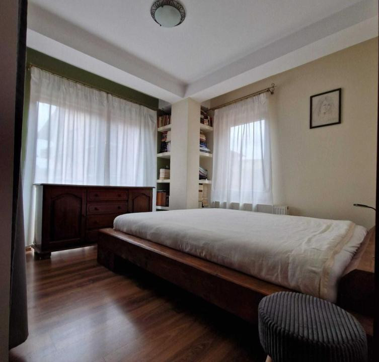 Apartament de 2 camere, 46mp, parcare, zona Stejraului