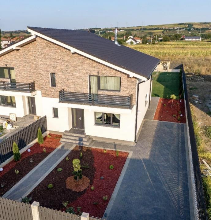 Casa cuplata, 128 mp utili, 630 mp teren, Jucu de Mijloc
