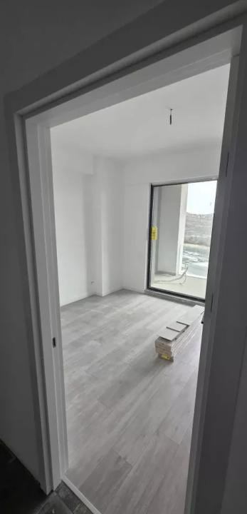 Apartament de 3 camere, 77 mp, parcare subterana, zona Vivo