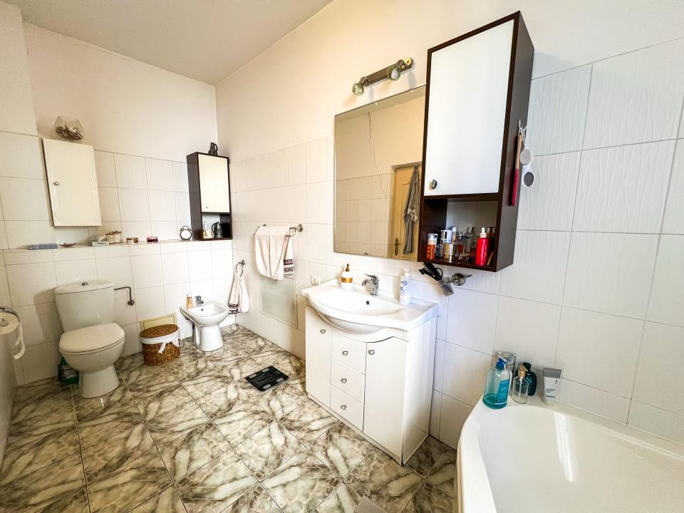 Casă individuală deosebită, garaj, str Cetății, Parc Poligon 