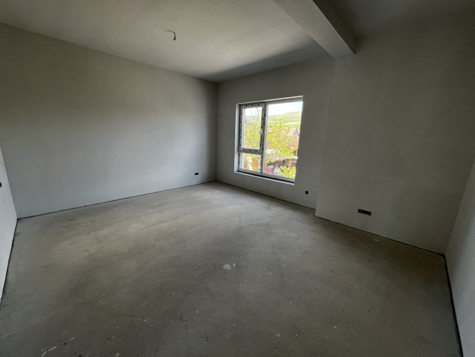 Duplex de 4 camere, 130 mp utili, garaj, zona Stadionului