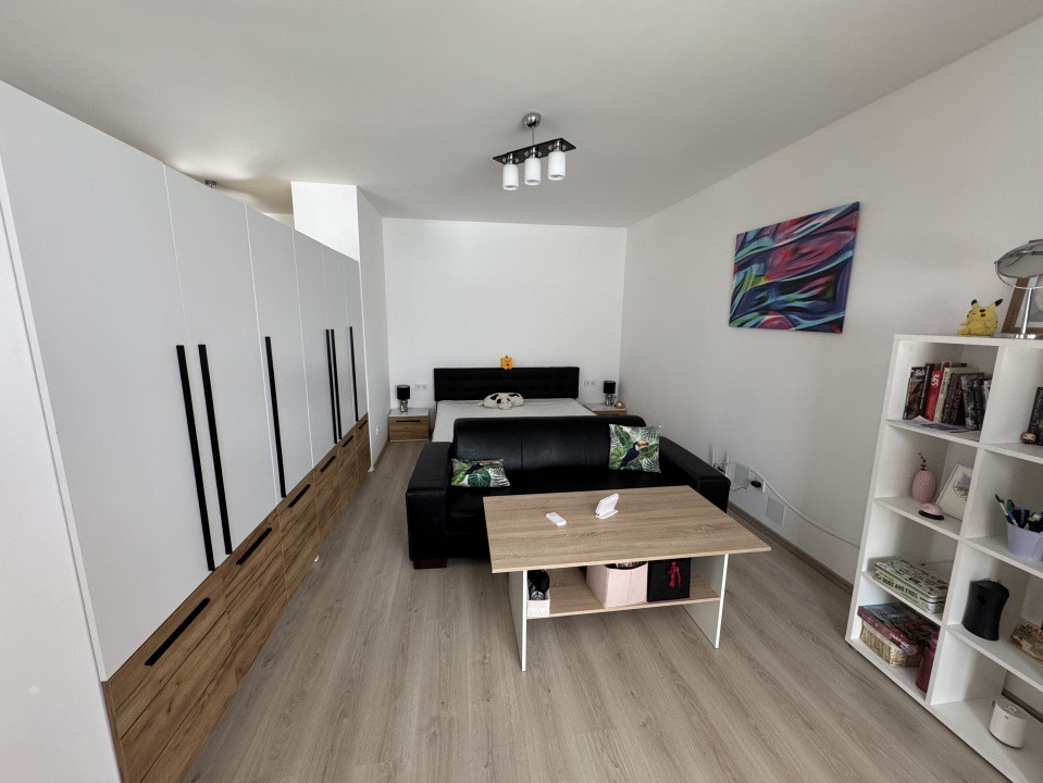 Apartament 2 Camere, 52mp, Garaj, Zona VIVO