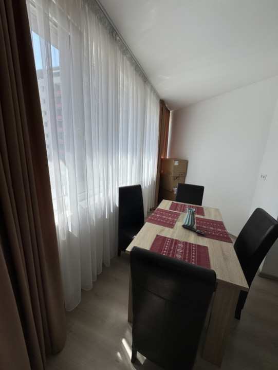 Apartament 2 Camere, 52mp, Garaj, Zona VIVO