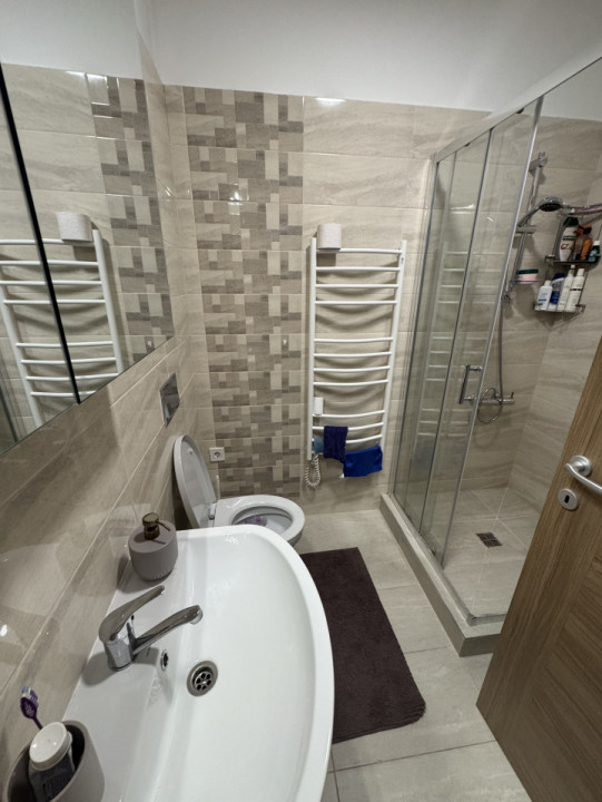 Apartament 2 Camere, 52mp, Garaj, Zona VIVO