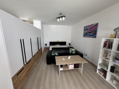 Apartament 2 Camere, 52mp, Garaj, Zona VIVO