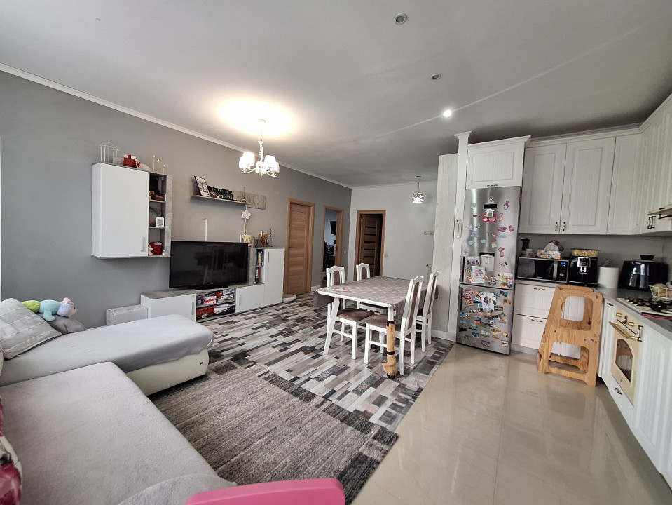 Apartament 3 Camere, 74mp, Parcare, Zona Parcului Poligon