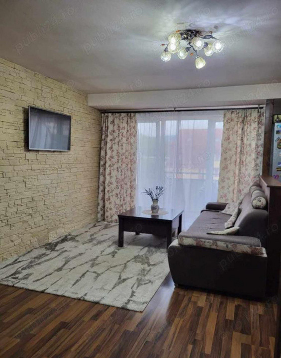 Apartament de 3 camere pe doua nivele, 79 mp, zona Eroilor