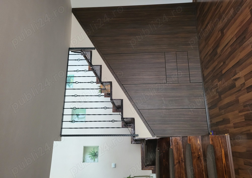 Apartament de 3 camere pe doua nivele, 79 mp, zona Eroilor