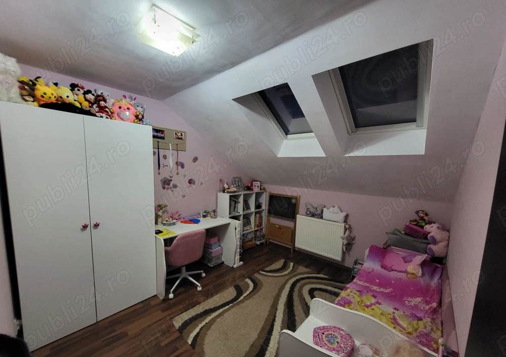 Apartament de 3 camere pe doua nivele, 79 mp, zona Eroilor