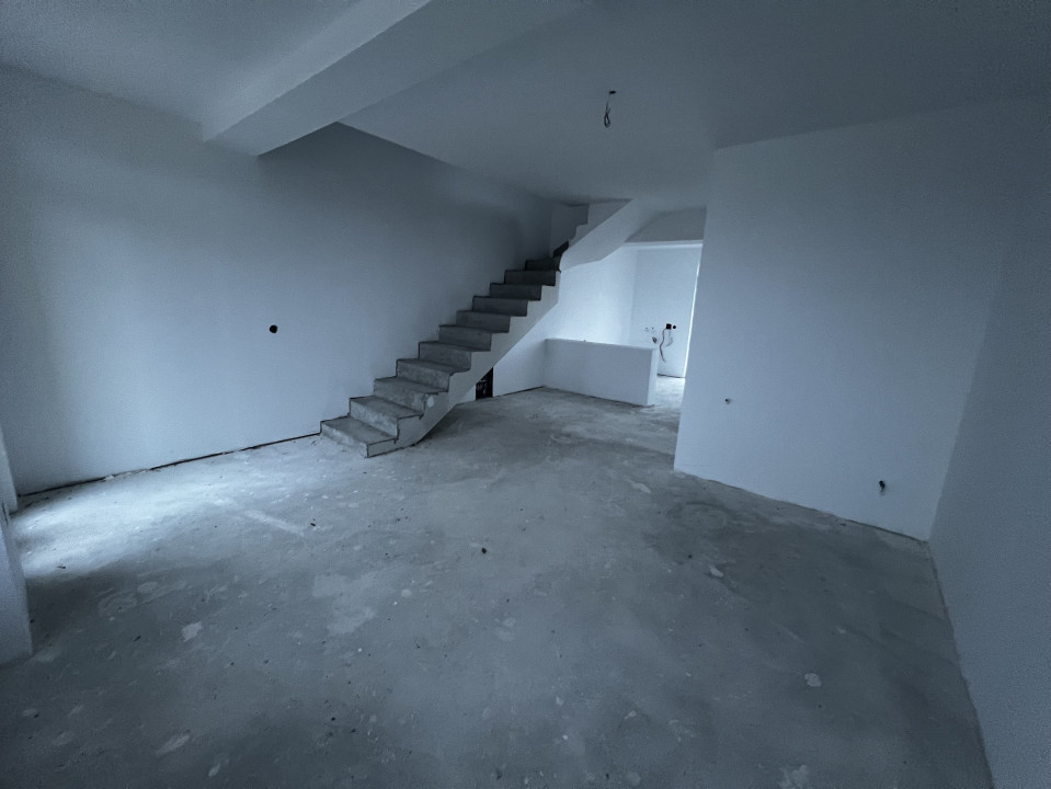 Duplex 78 mp, zona Motel Gilau