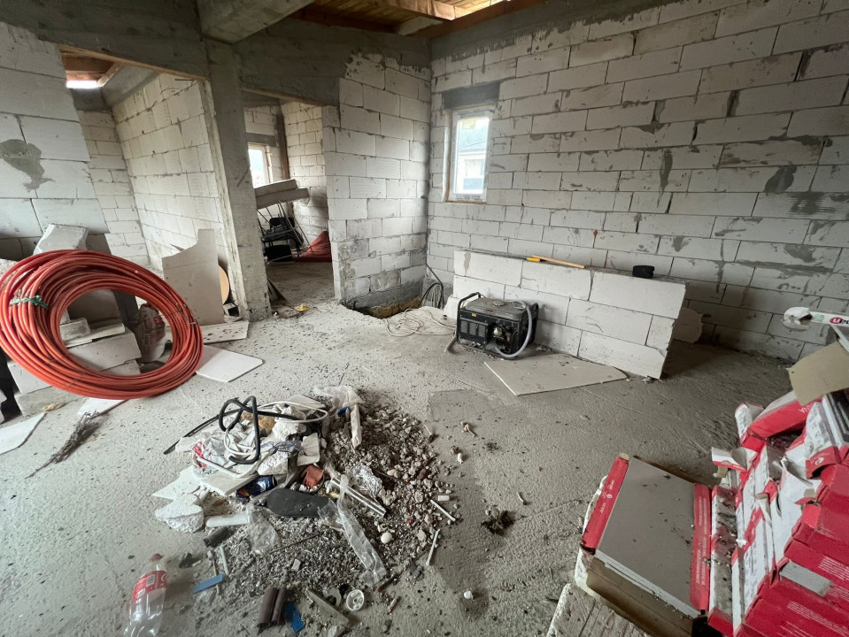 Casa individuală, pe 2 nivele, 110mp utili,500mp teren, zona Chinteni